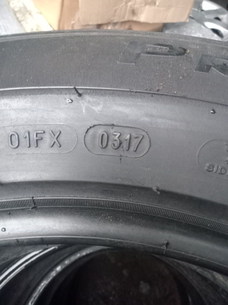 235/55/17 Літо Michelin