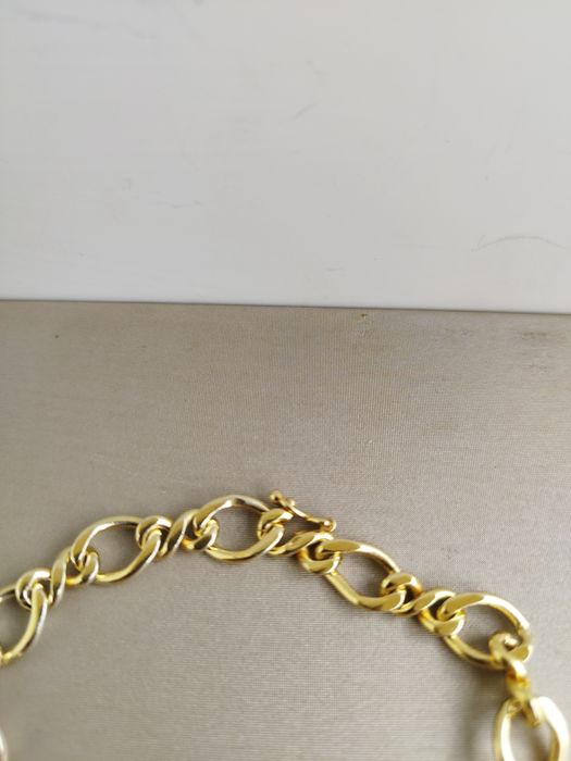 Pulseira dourada em prata 925