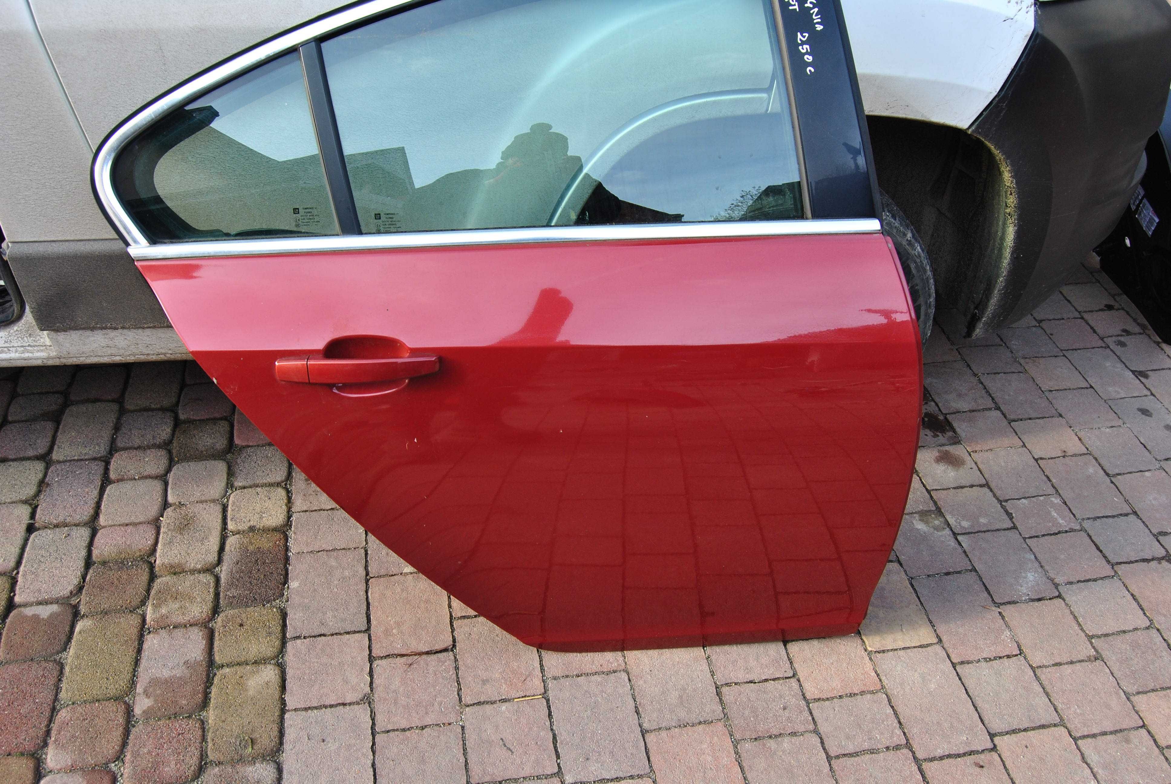 Drzwi prawy tył Opel Insignia A z50c
