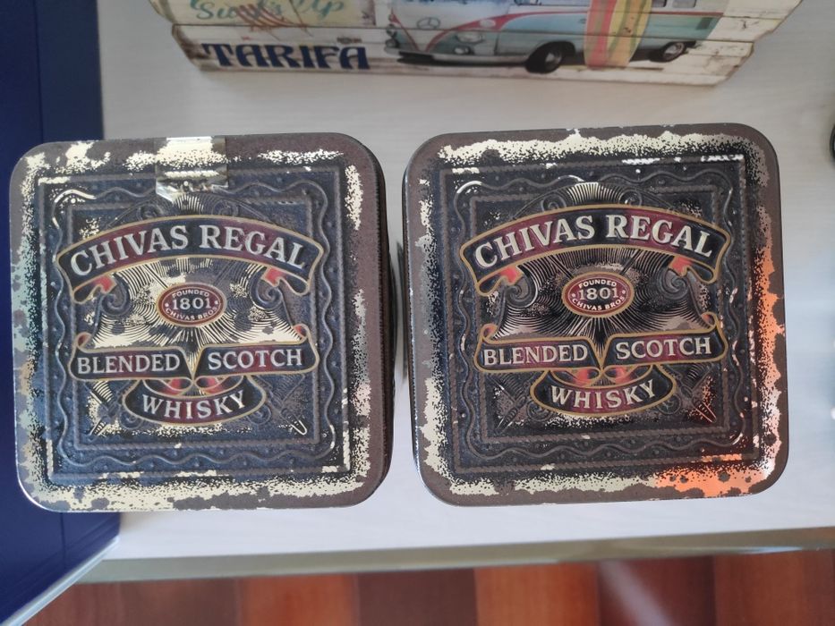 Caixas whisky Chivas Regal (coleção)