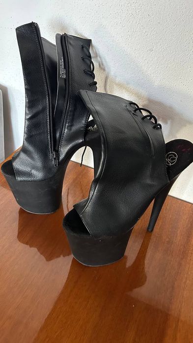 Buty szpilki Pleaser