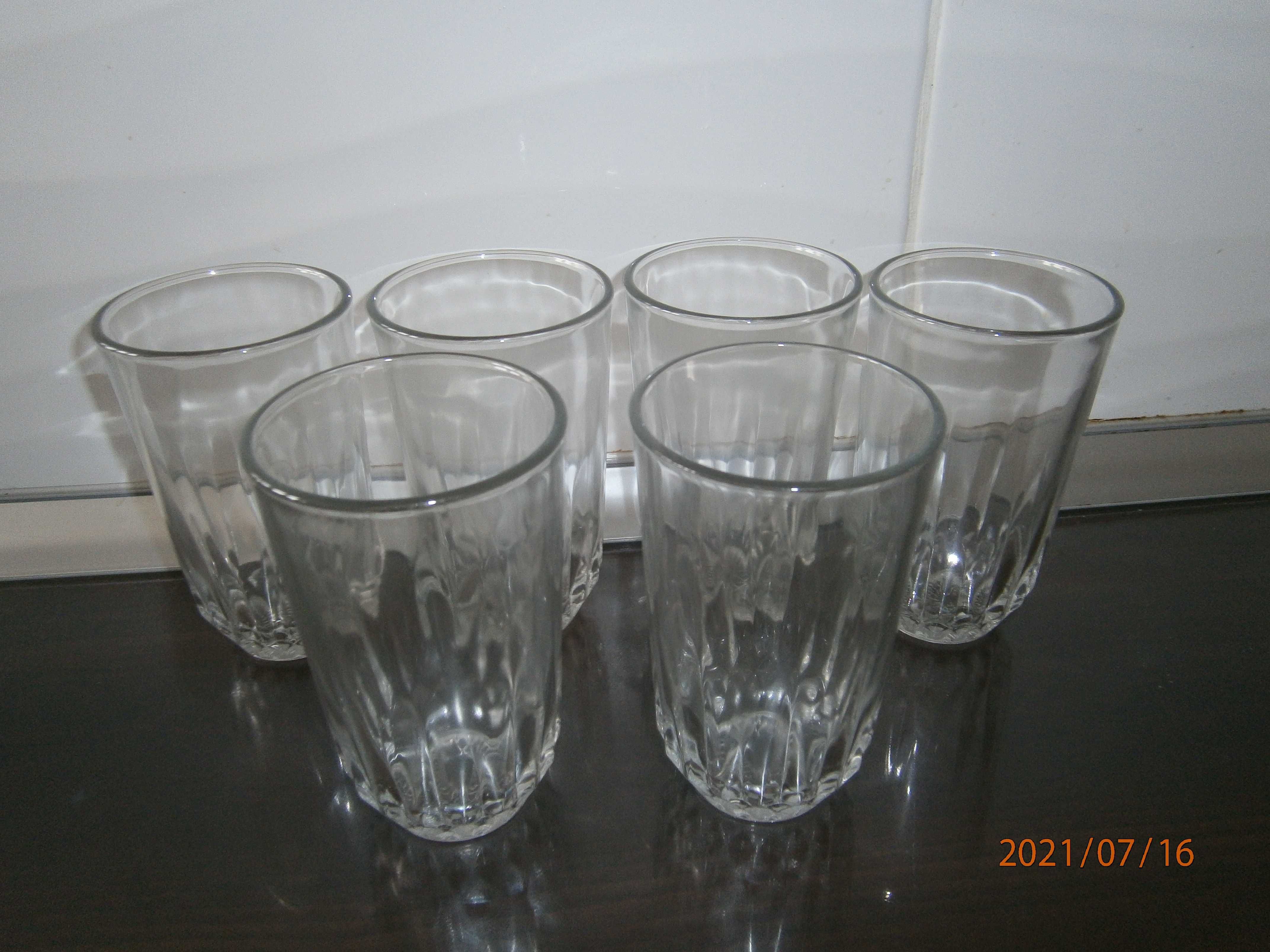 szklanki - różnej wielkości i pojemności - 16szt.