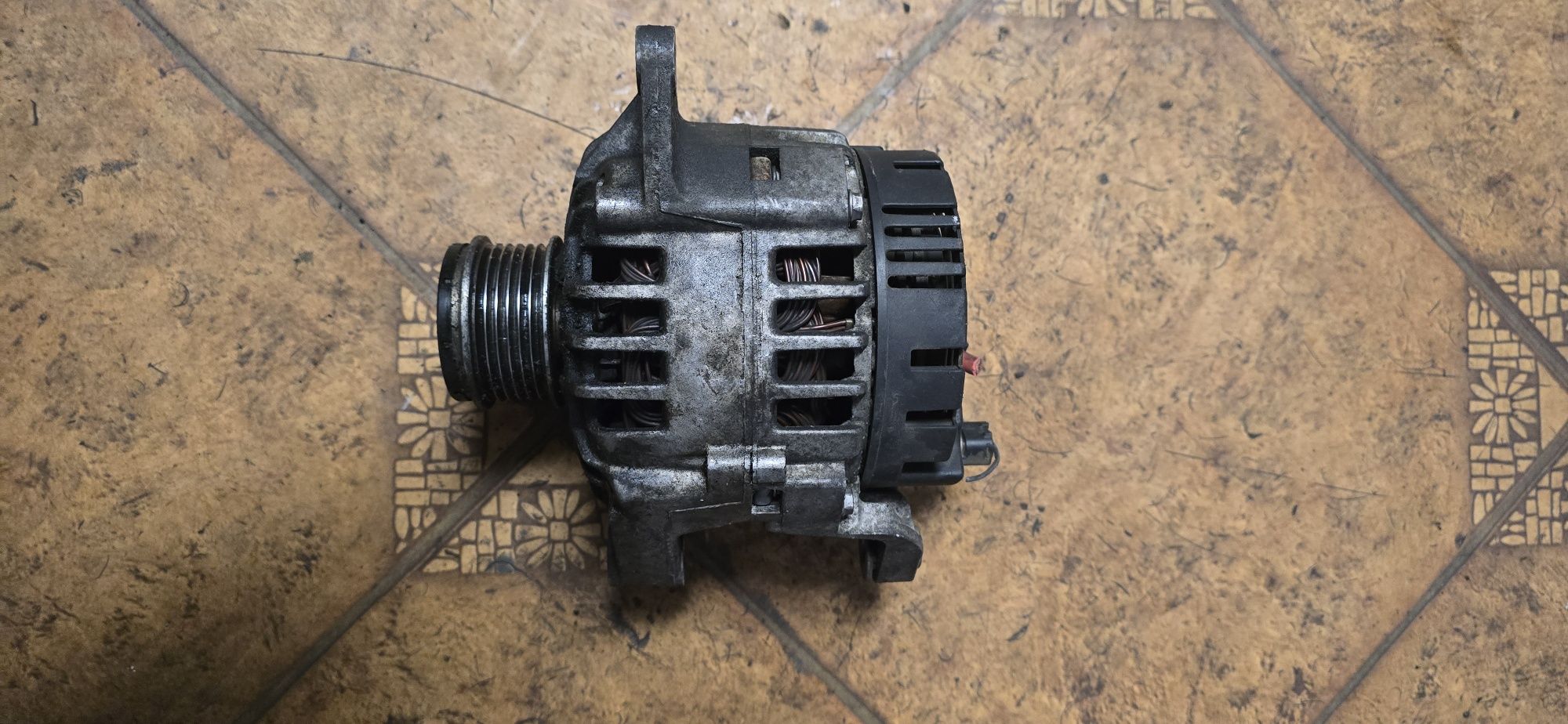 Alternator Renault Scenic II 1.9 DCI  82000  54588