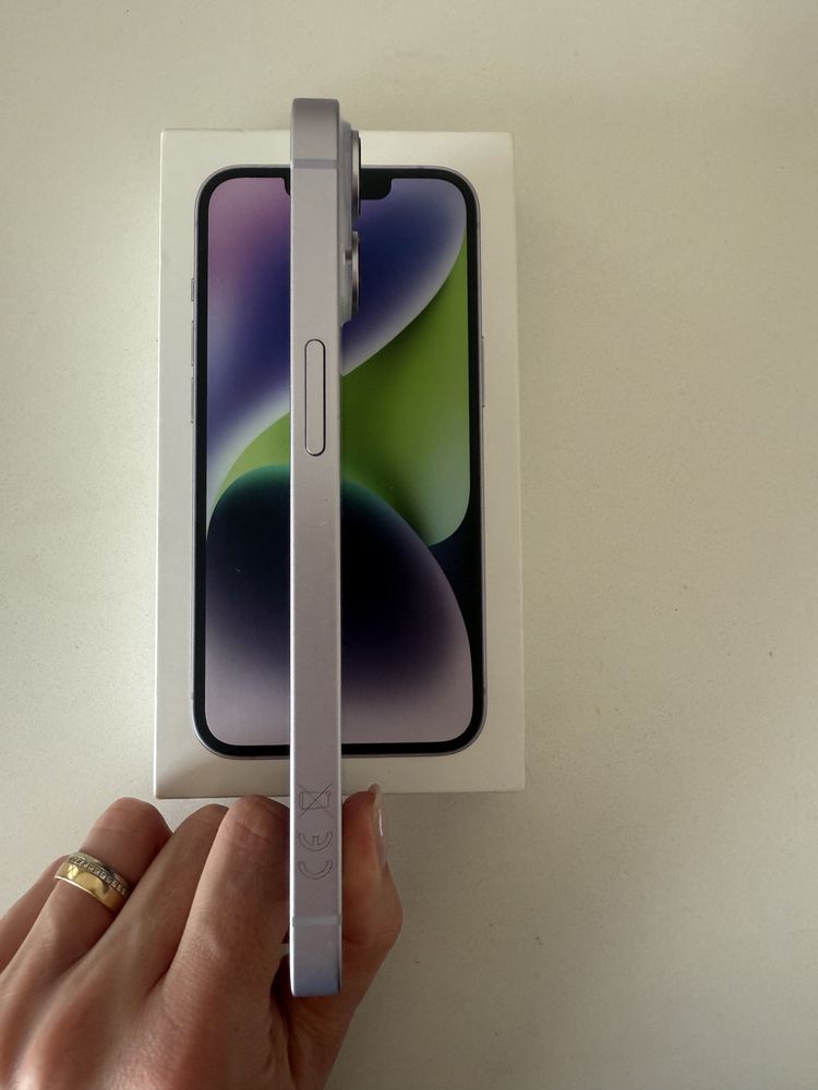 Iphone 14 purple