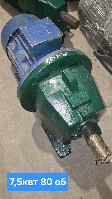 Моторредуктор.  Мотор з редуктором