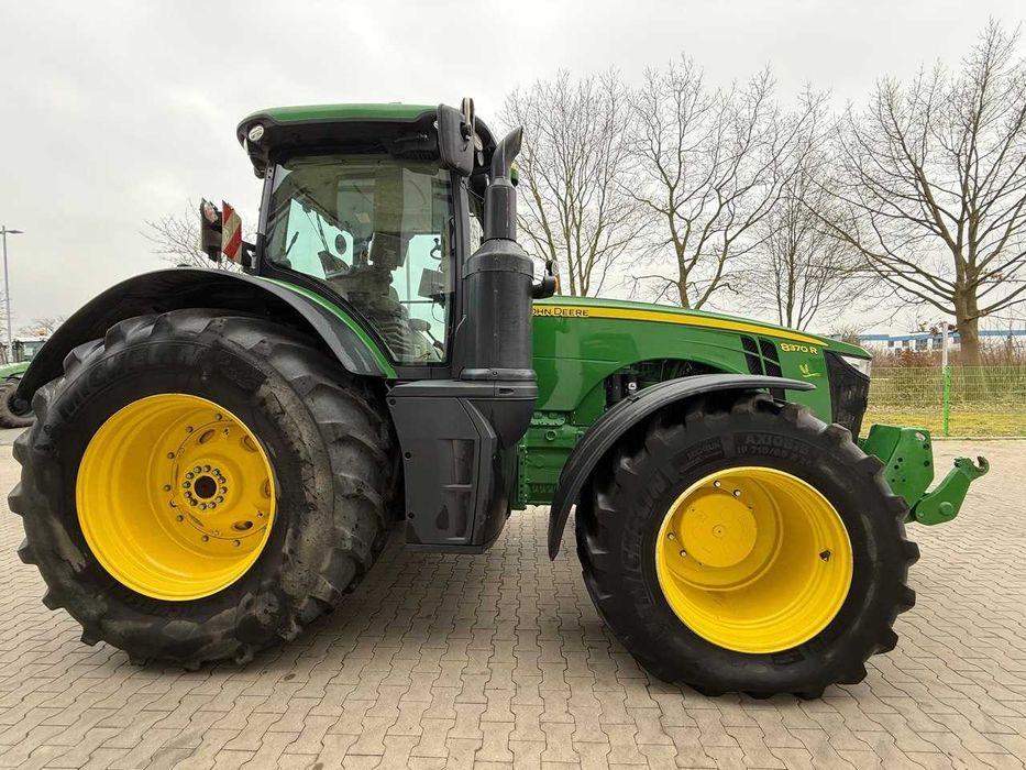 Трактор JOHN DEERE 8370R 2017 рік, 3100 мото/год
