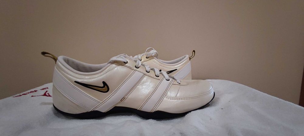 Buty Nike rozmiar 40,5