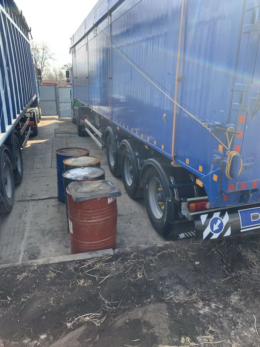 Напівпричіп самоскид