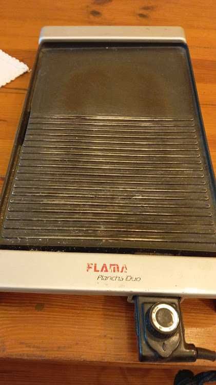 Grelhador Elétrico da marca Flama
