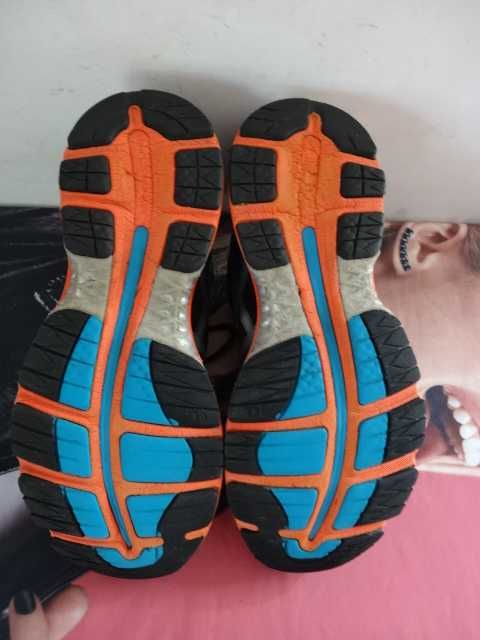 Buty ASICS GEL-NIMBUS 18 roz 43,5 Bieganie Sportowe