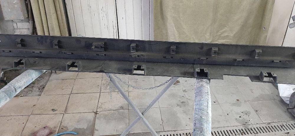 Лівий Порог Форд Эскейп 2013-2018г