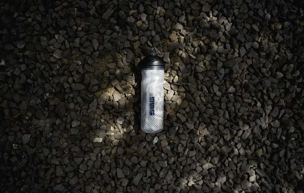 SIGG Miękka butelka na wodę do roweru Pulsar Therm Snow, 0.65L