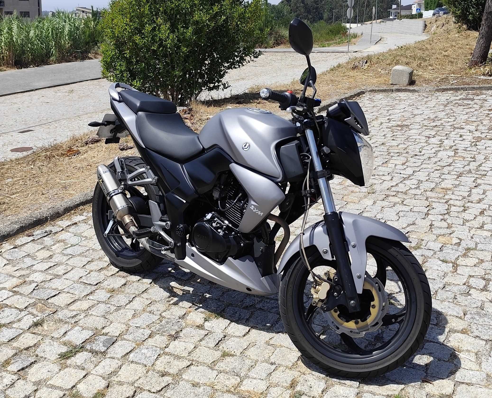 Sym Wolf 125 em bom estado