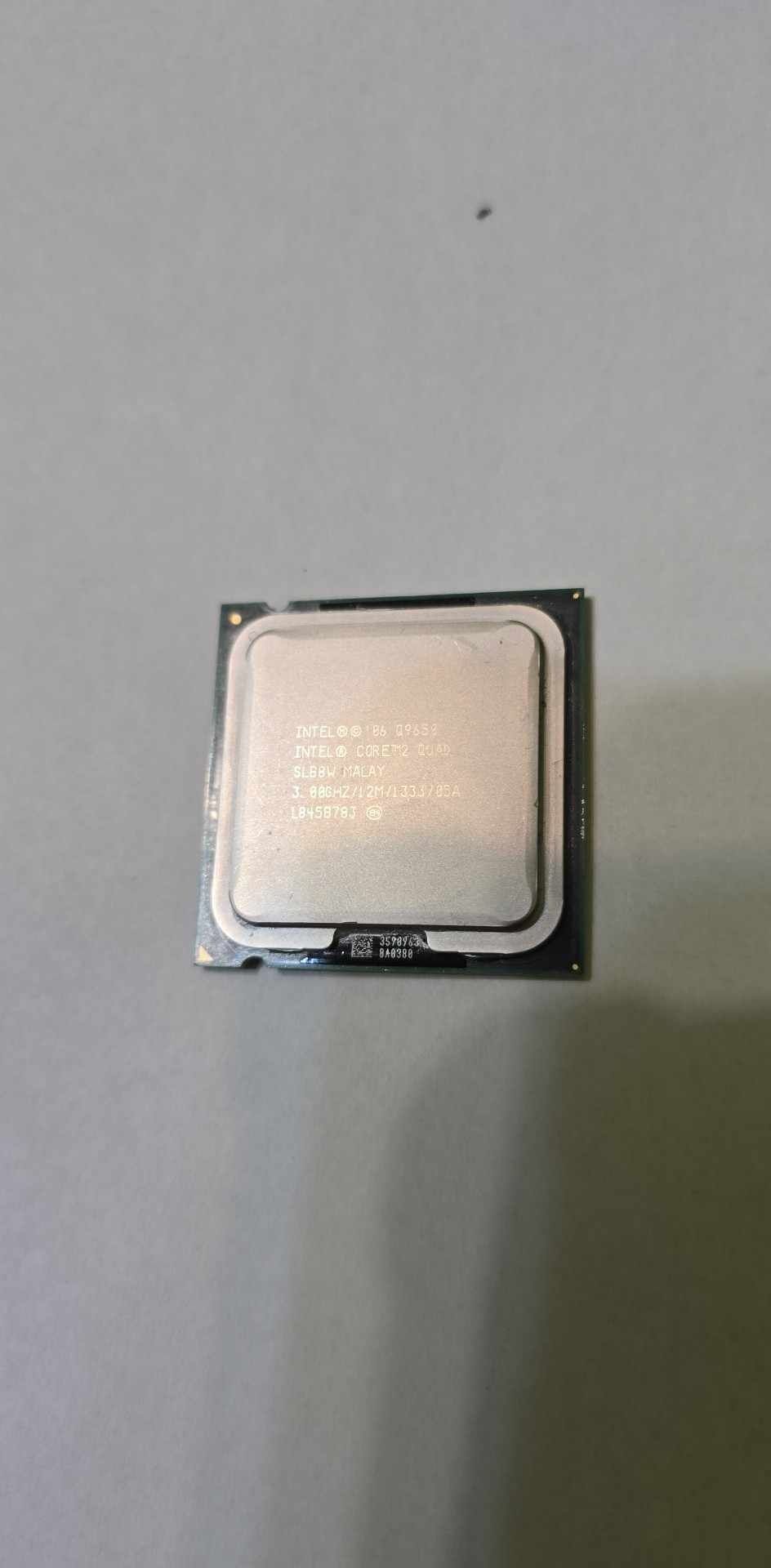 Procesor Intel Core 2 Q9650 3GvHz 4 rdzenie 12mb socket 775 45 nm