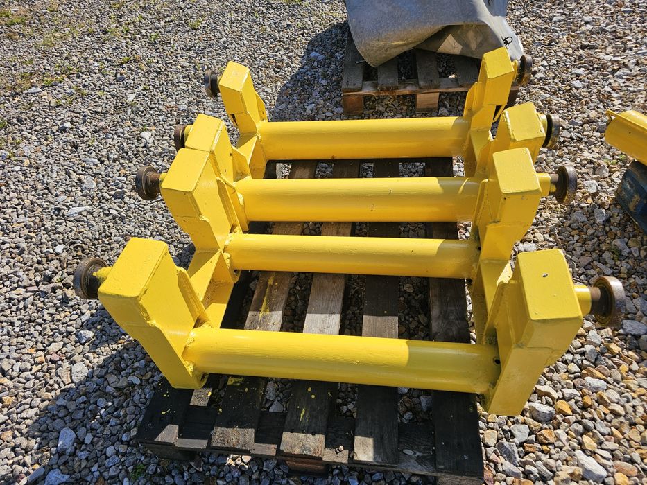 Podnosnik kanalowy ciężarowych 12 ton pneumatyczny