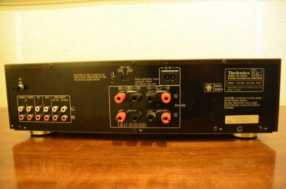 Amplificador Technics SU-VZ220