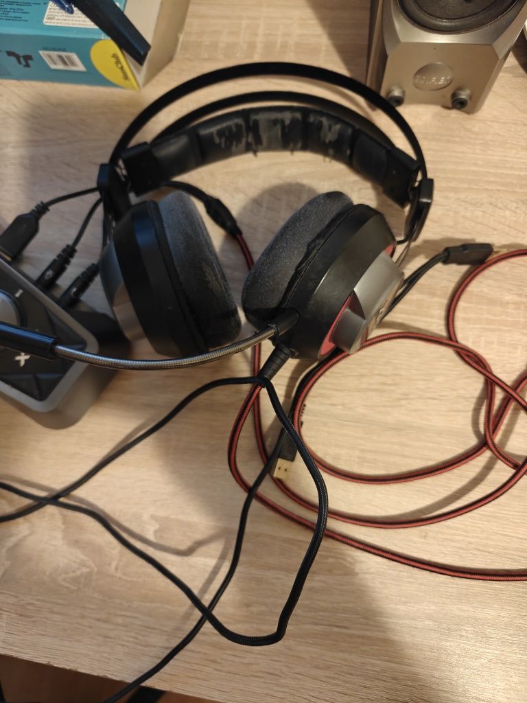 Słuchawki Adata XPG Gamingowy Zestaw Słuchawkowy Wzmacniacz H30 7.1