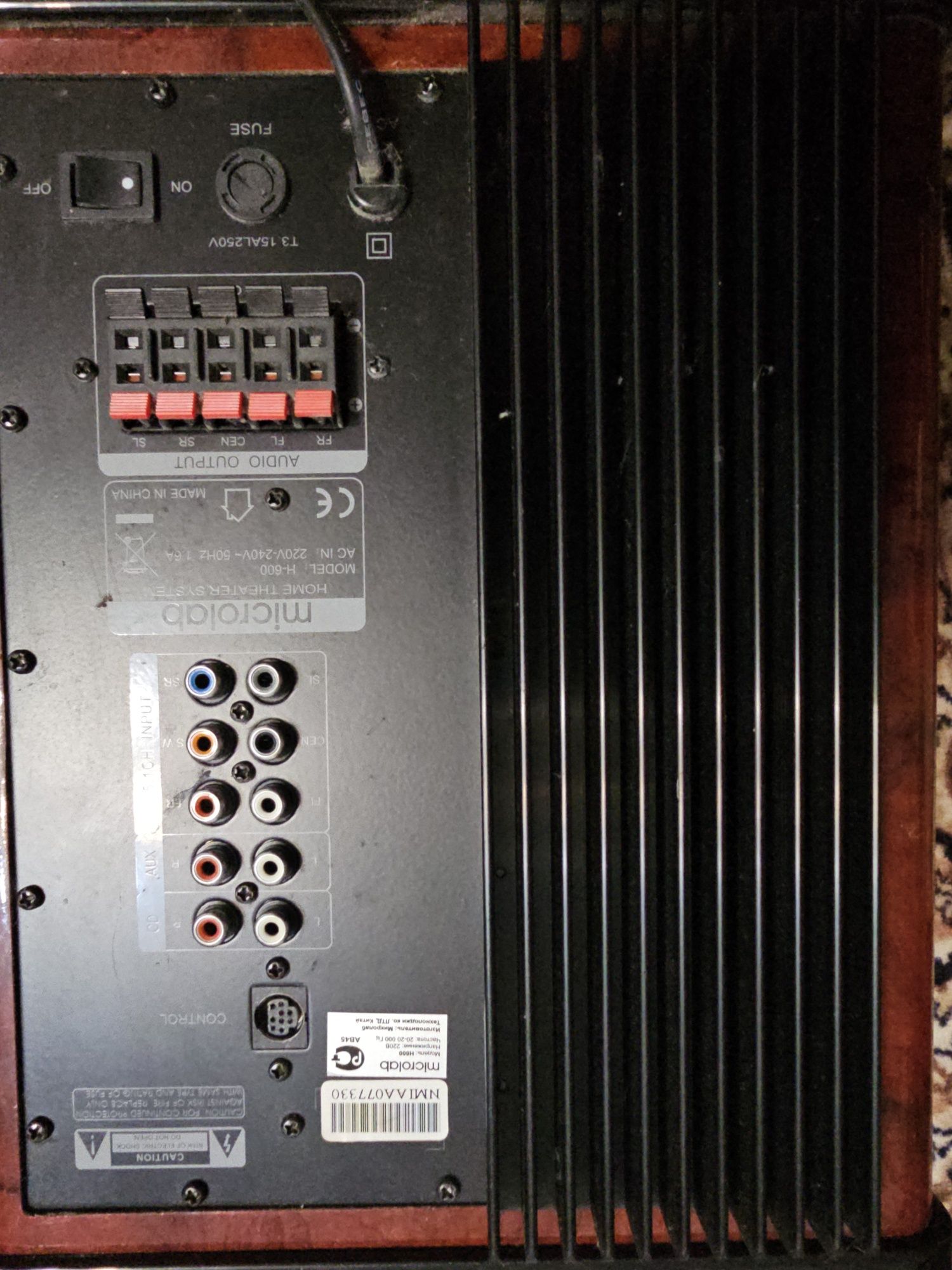 Продам домашний кинотеатр 5 и 1 microlab h 600