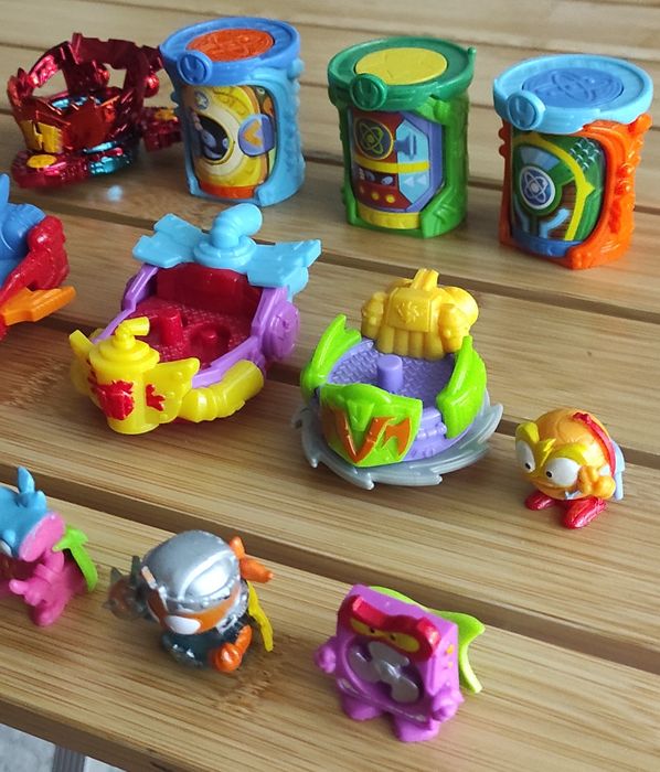 Zestaw super zings figurki 8 szt w tym rzadki Kid kazoom i kapsuły poj