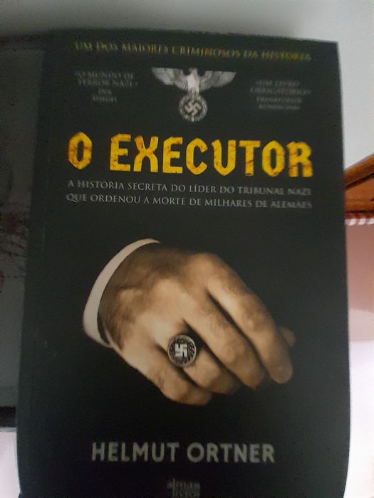 2 livros - Os órfãos do Führer e o Executor. Portes incluídos