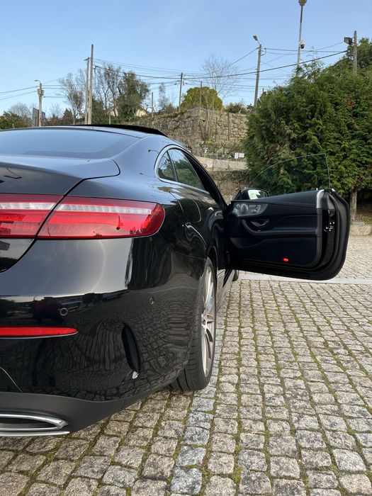 Mercedes-Benz E220 D Coupé AMG | Full Extras | Um Estradista de Classe