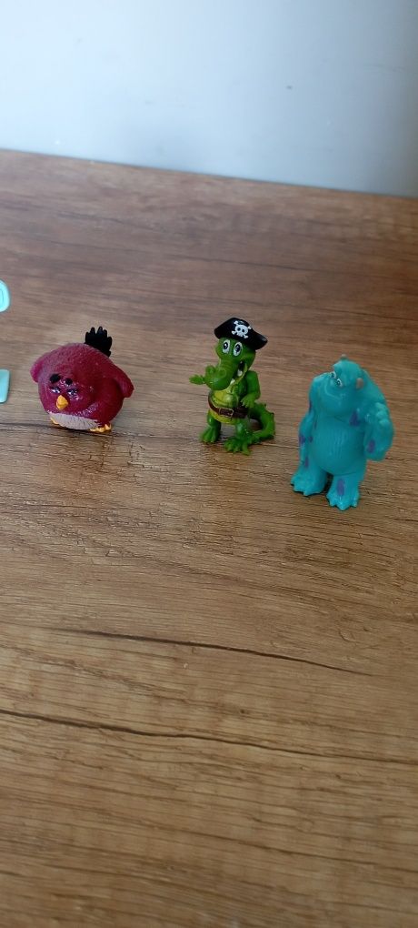 Figurki kinder jajo