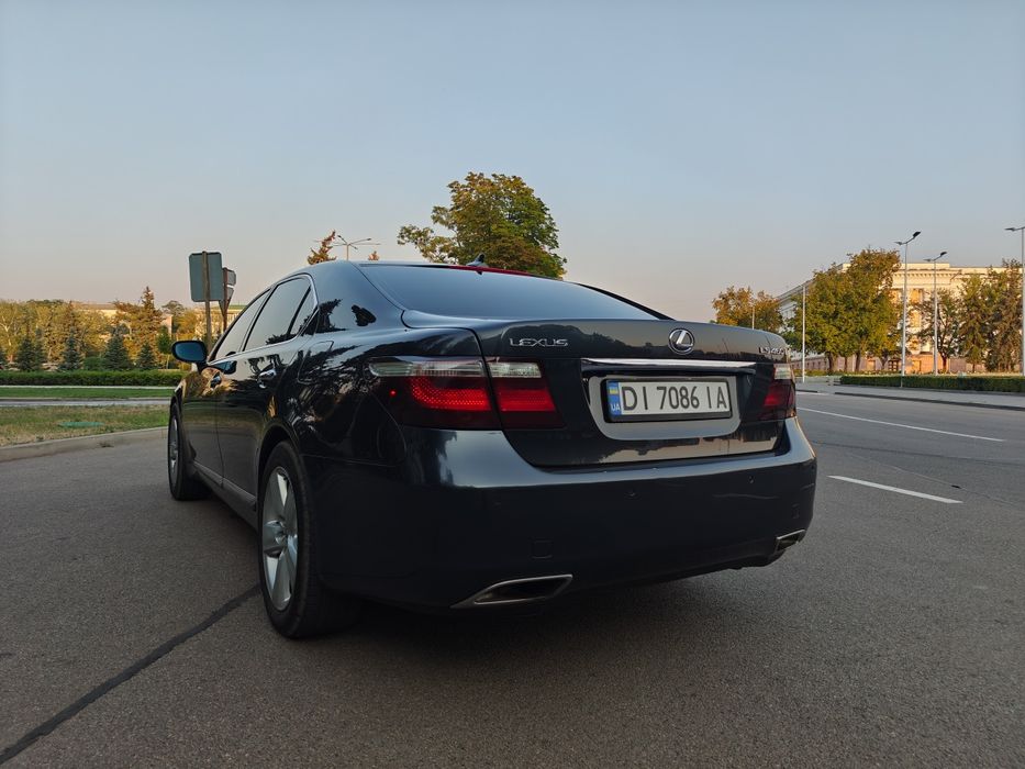 Продам лексус SL460L обмін не цікавить