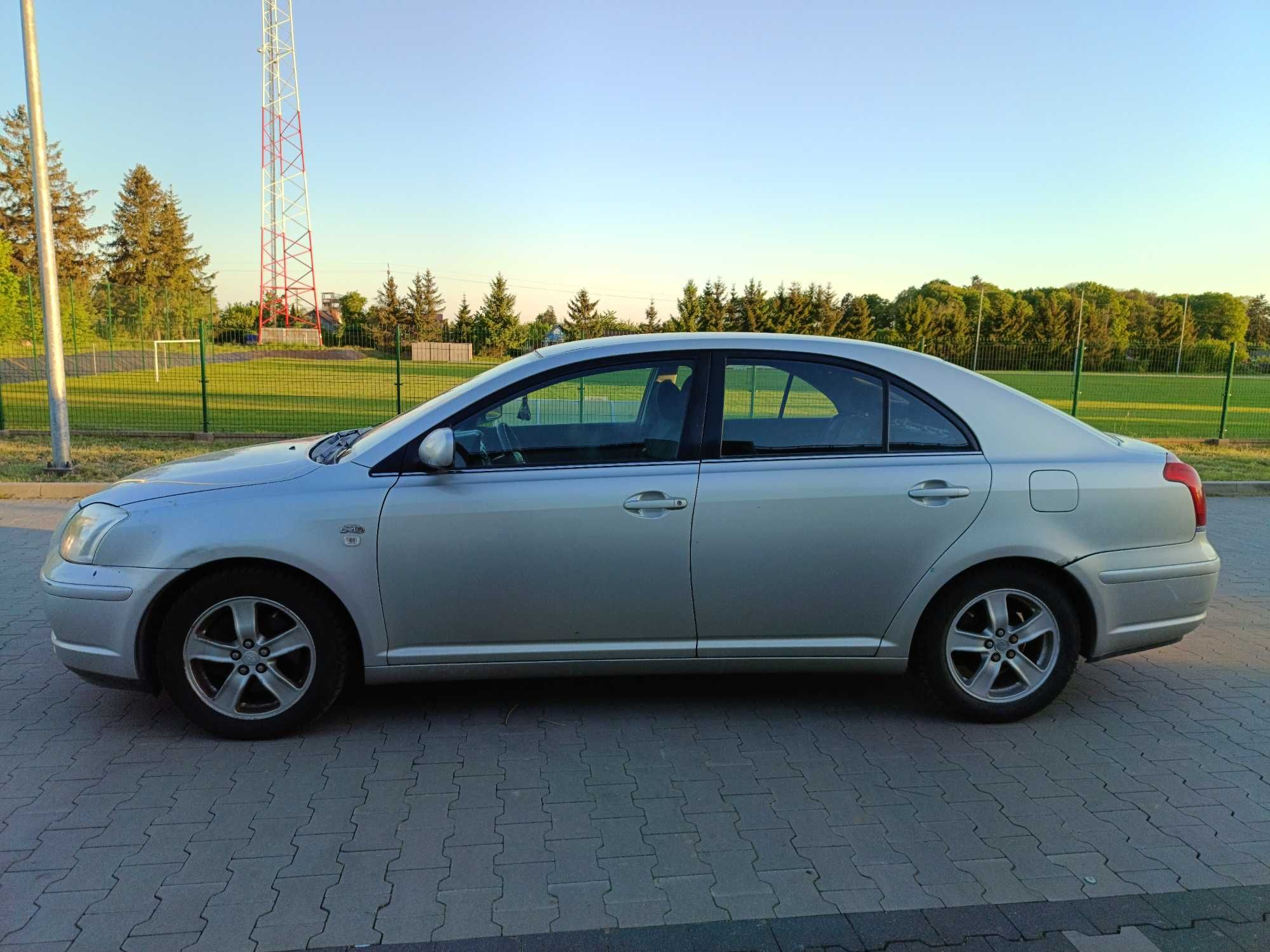 Toyota Avensis 2.0 D-4D 116 KM