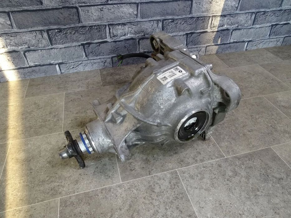 DYFER MOST REDUKTOR BMW 8 G14 G15 G30 2.81 8677759