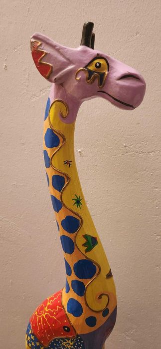 Girafa decorativa para quarto de criança