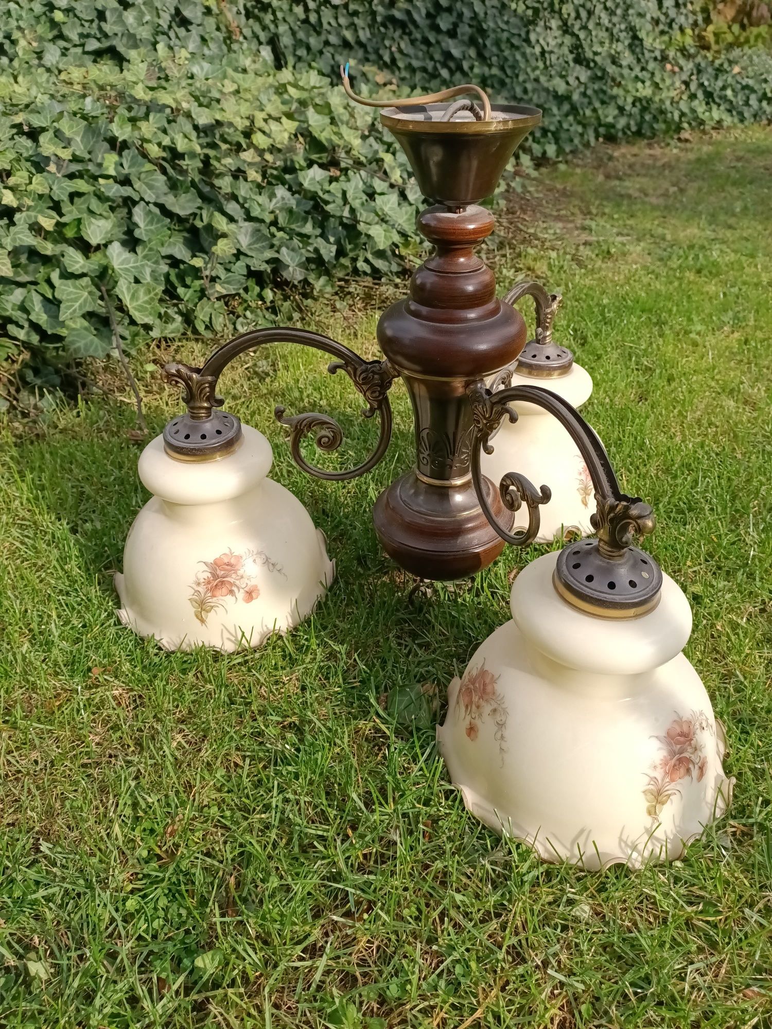 Żyrandol w stylu holenderskim