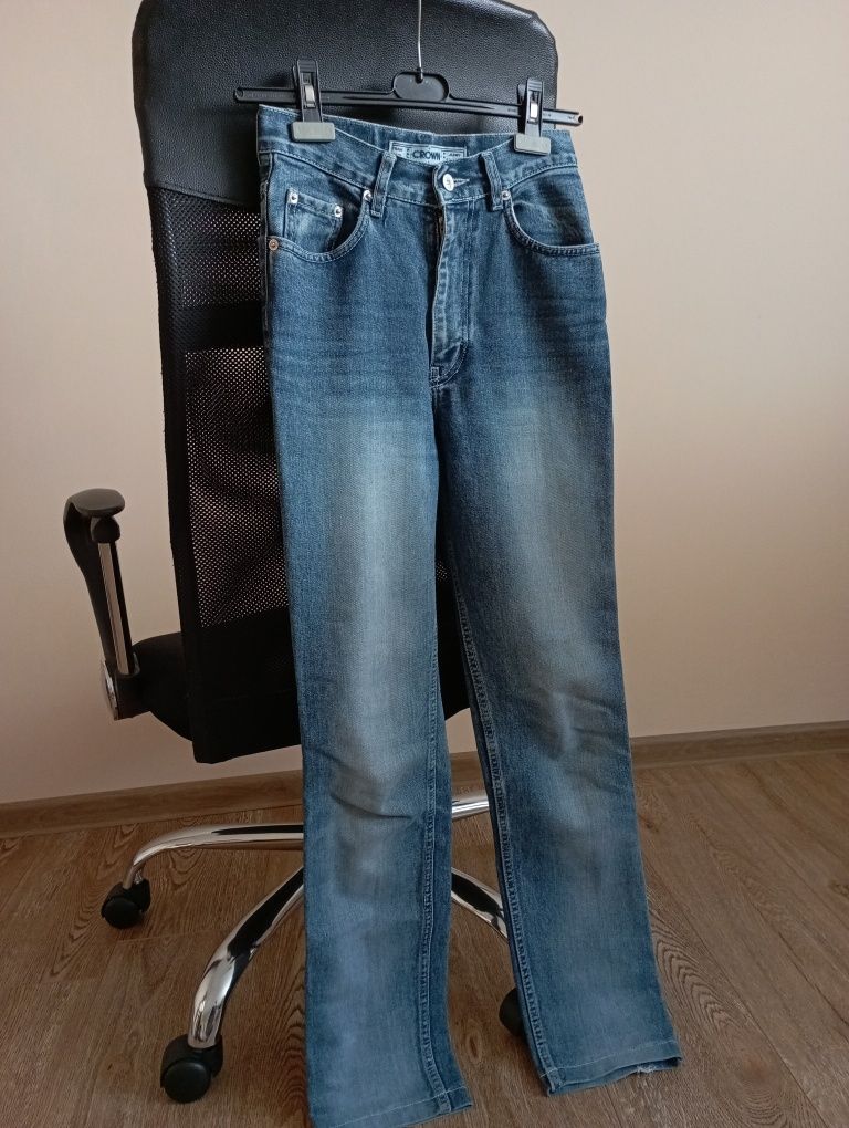 Стильні джинси  CROWN