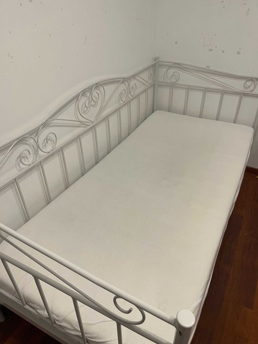 Łóżko metalowy stela