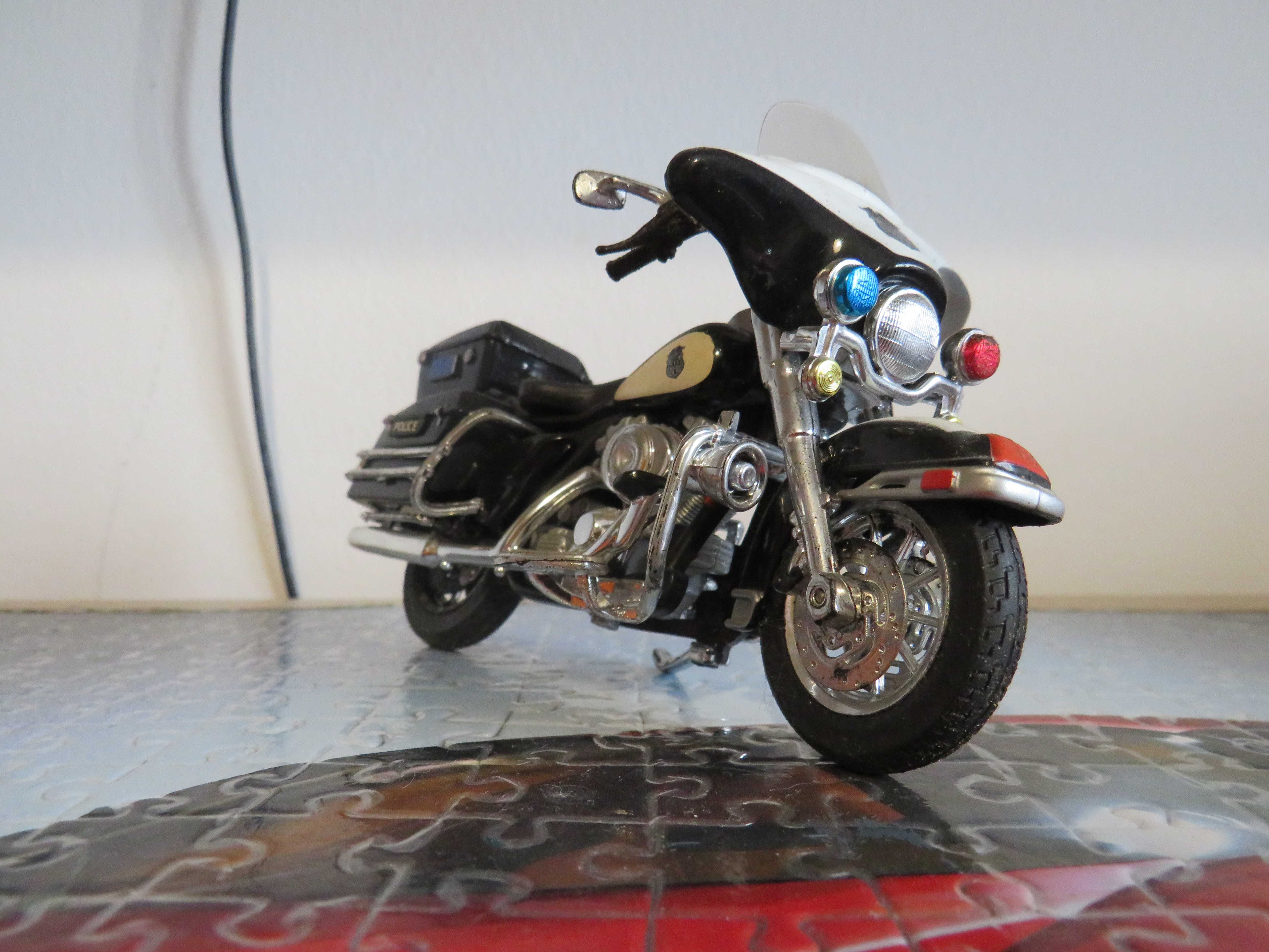 Vendo 3 Motas Harley Davidson Escala 1/18