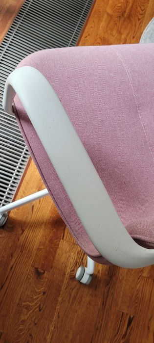 Ikea langfijall różowe krzesło biurkowe fotel biurowy używane  bdb-
