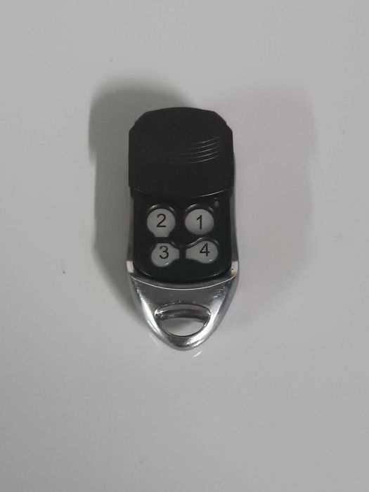 Comando universal rolling-code para portões, etc