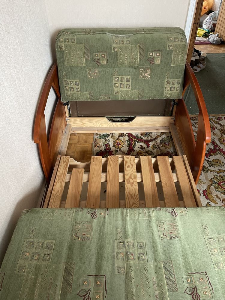 Mała sofa rozkładana używana