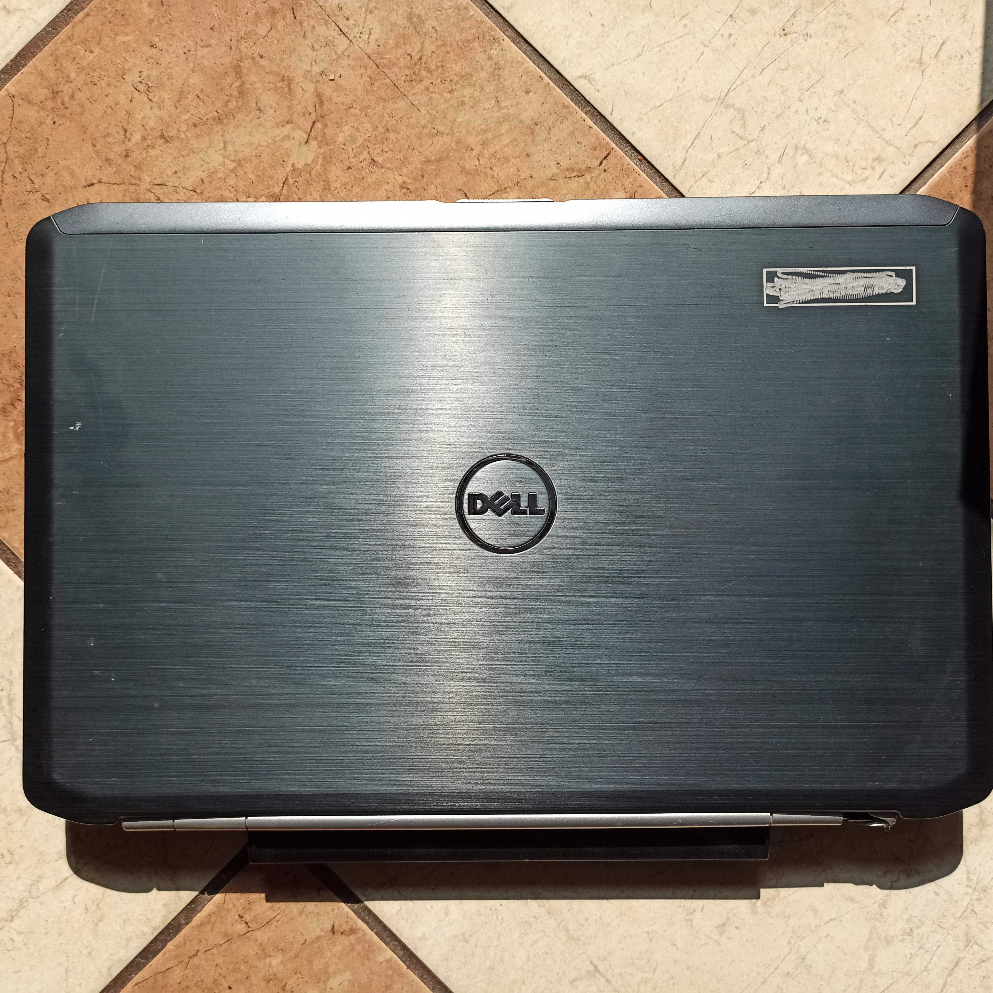 DELL Latitude E5520 Core i5 2.5 GHz, ram 4 GB, SSD 120 GB, DVD, 15,6''