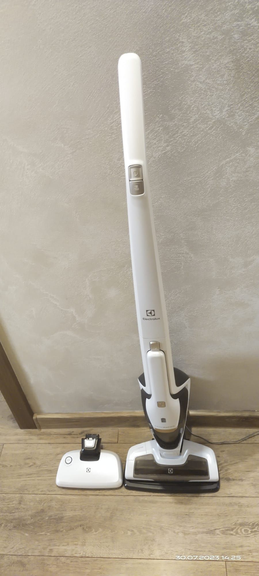 Odkurzacz pionowy Electrolux EER7ALLRGY