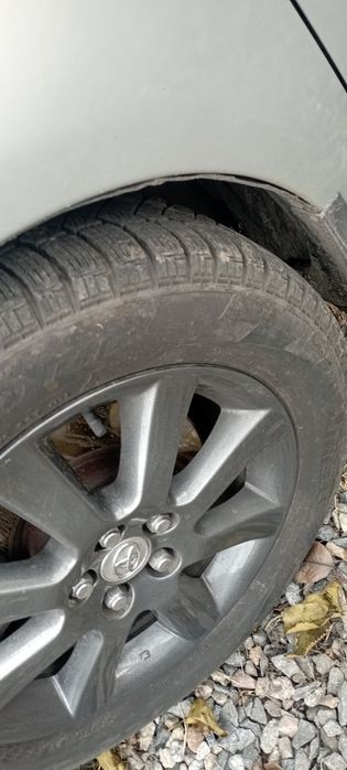 Тойота авенсіс 2.0 бензин