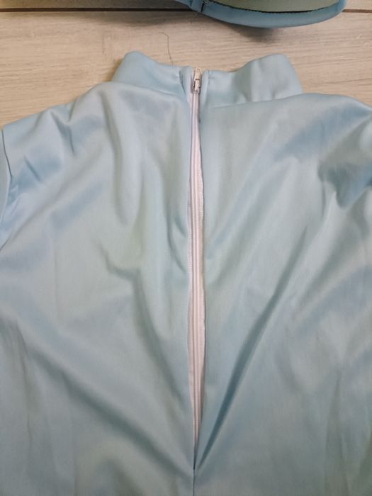 Strój Bluey 130 / 140 karnawał przebranie piesek nowy