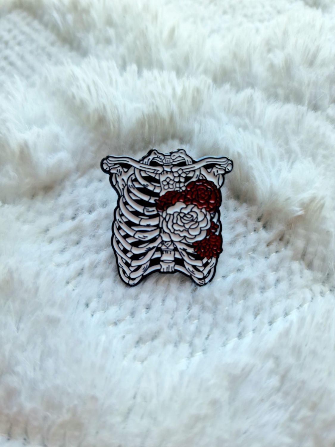 Przypinka pin wpinka broszka alternative szkielet czaszka halloween  g