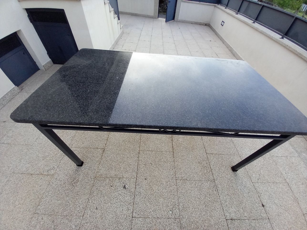 Mesa em granito preto Angola