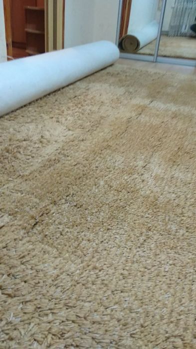 Продам килим з довгим ворсом