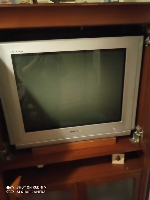 Vendo televisão de caixa Sony vintage