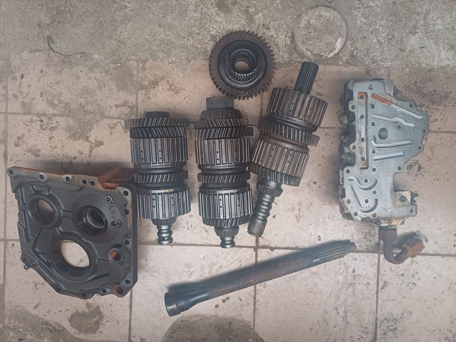 Skrzynia Deutz Agrotron m 6150 c-shift kosz obudowa zebatka pompa 6160