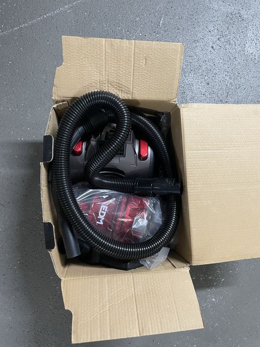 Aspirador EDM multi cyclone 700W