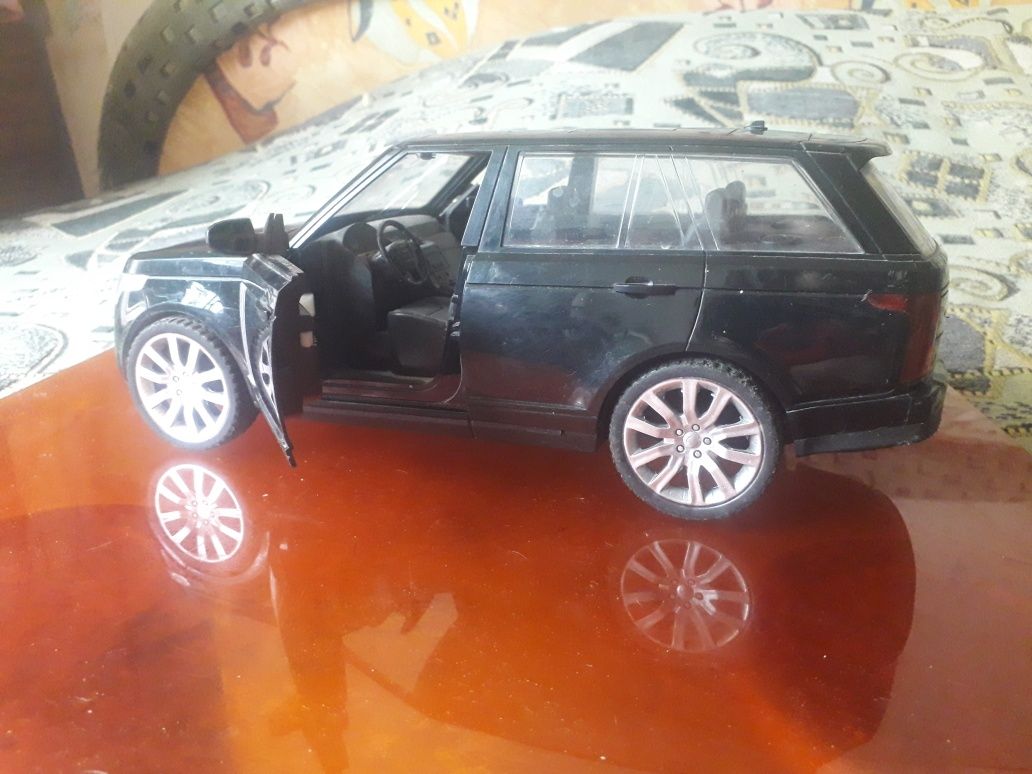 Модель Range Rover Sport