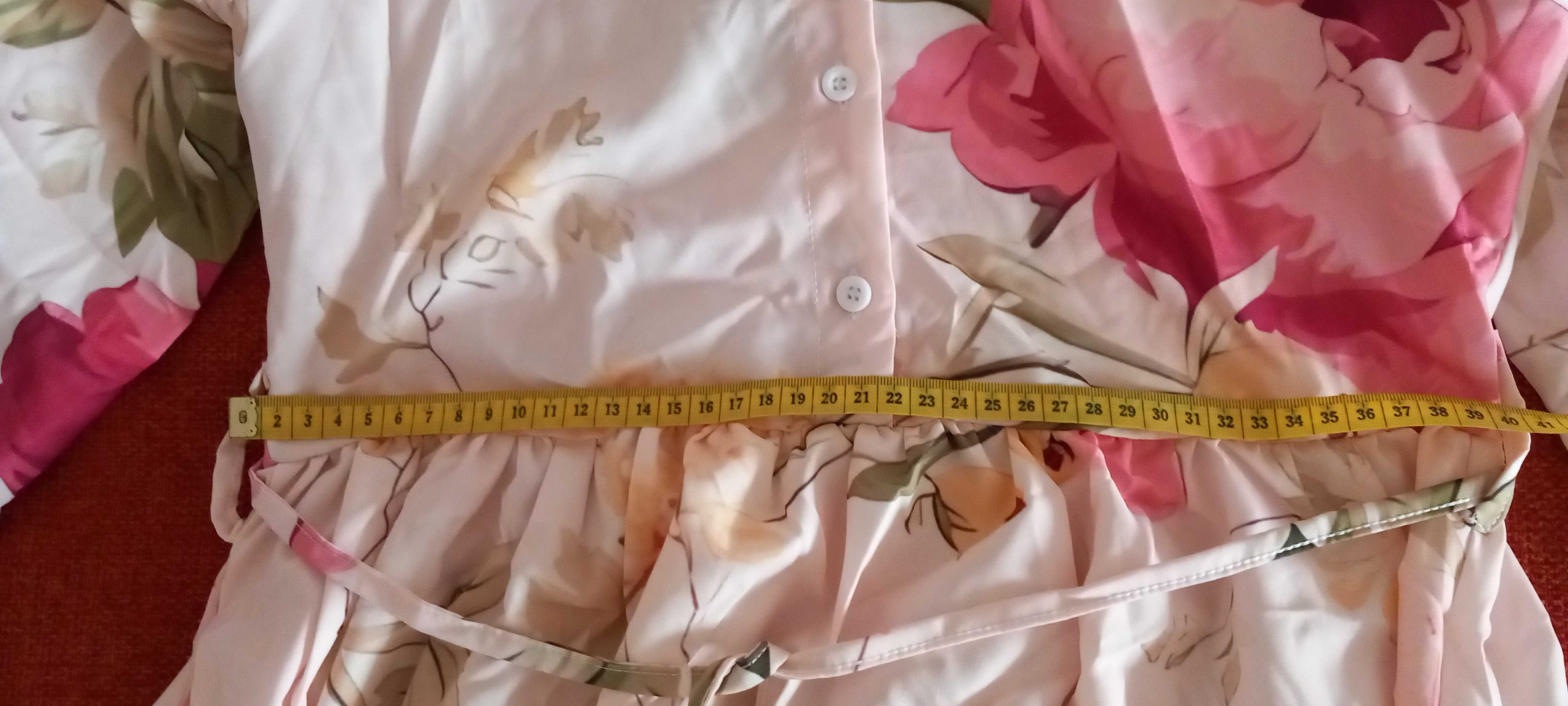 Vestido camiseiro midi floral em viscose S/M Novo