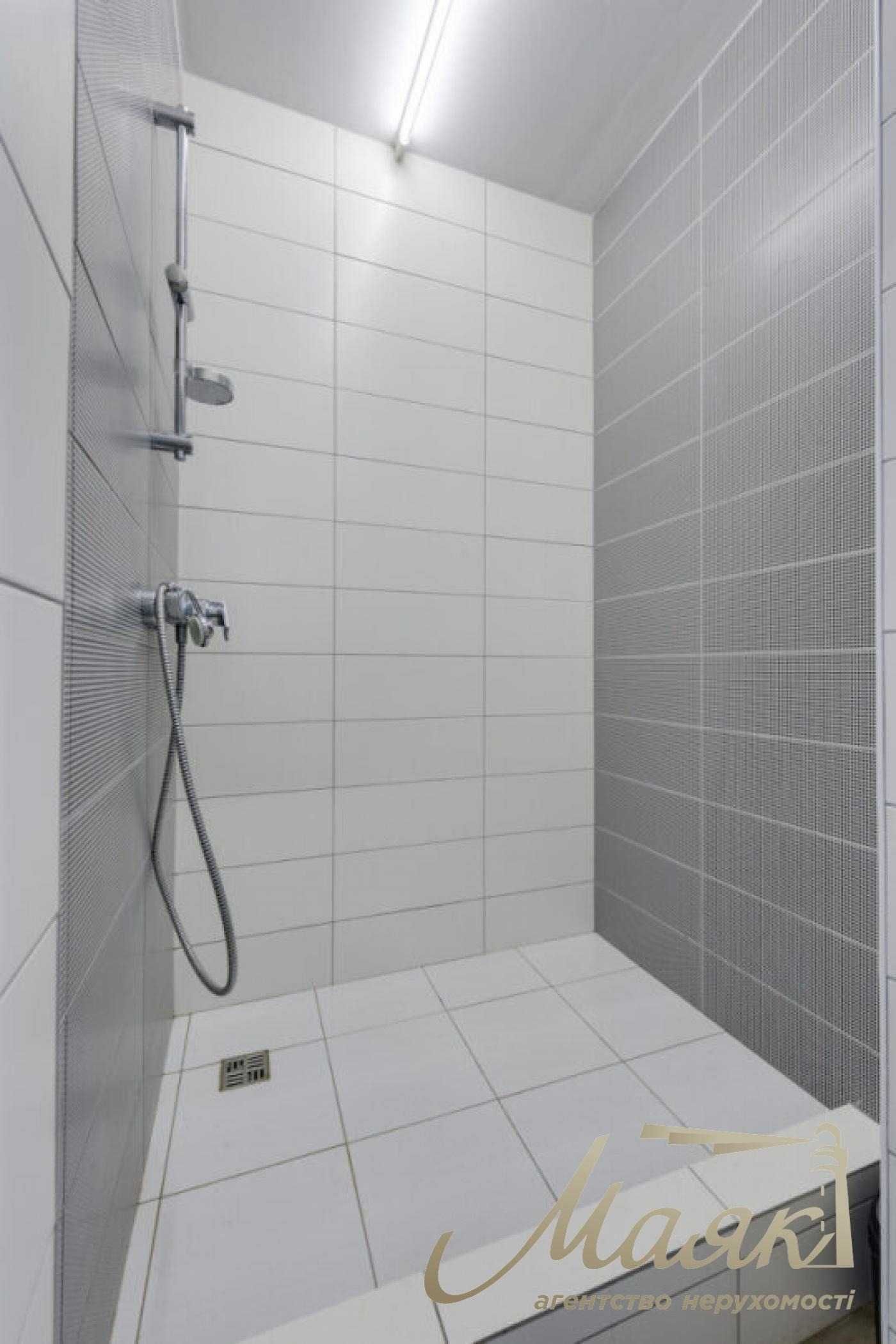 Оренда офісу 135 м² Подільський район вул. Воздвиженська, 51